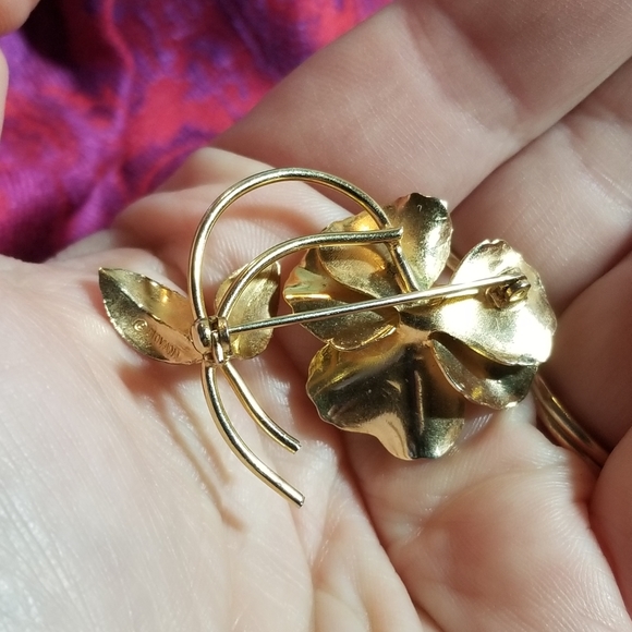 Relisted -Vintage Giovanni pansy brooch viola violet gold tone flower pin - Picture 9 of 11